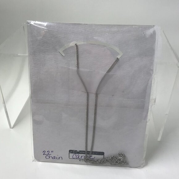 NEW Pendent necklace with 1" Eiffel Tower with Eiffel Tower and Love charms - Picture 4 of 5